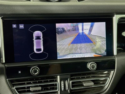 2023 Porsche Macan Base