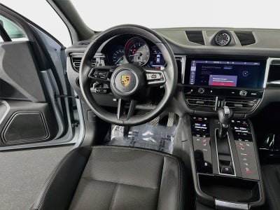 2023 Porsche Macan Base