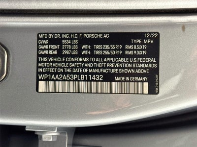 2023 Porsche Macan Base