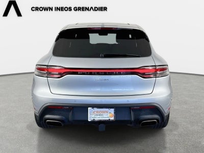 2023 Porsche Macan Base
