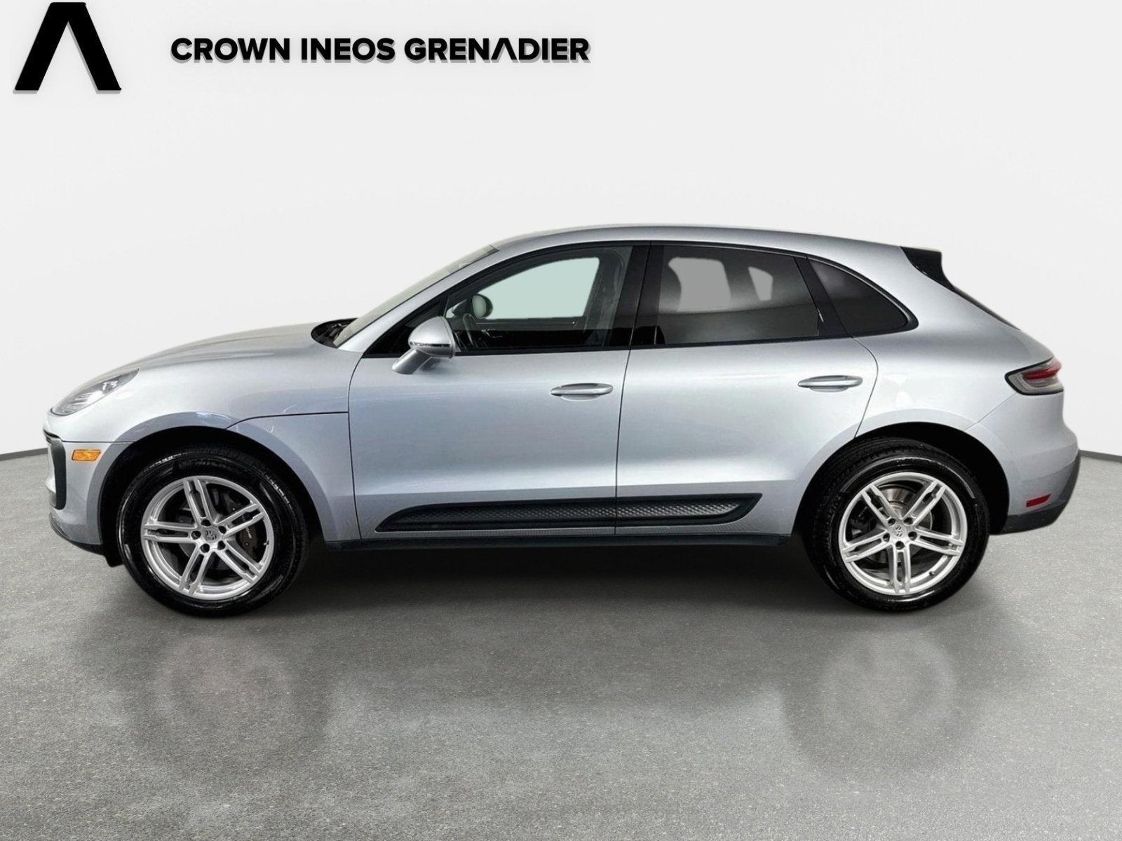 2023 Porsche Macan Base