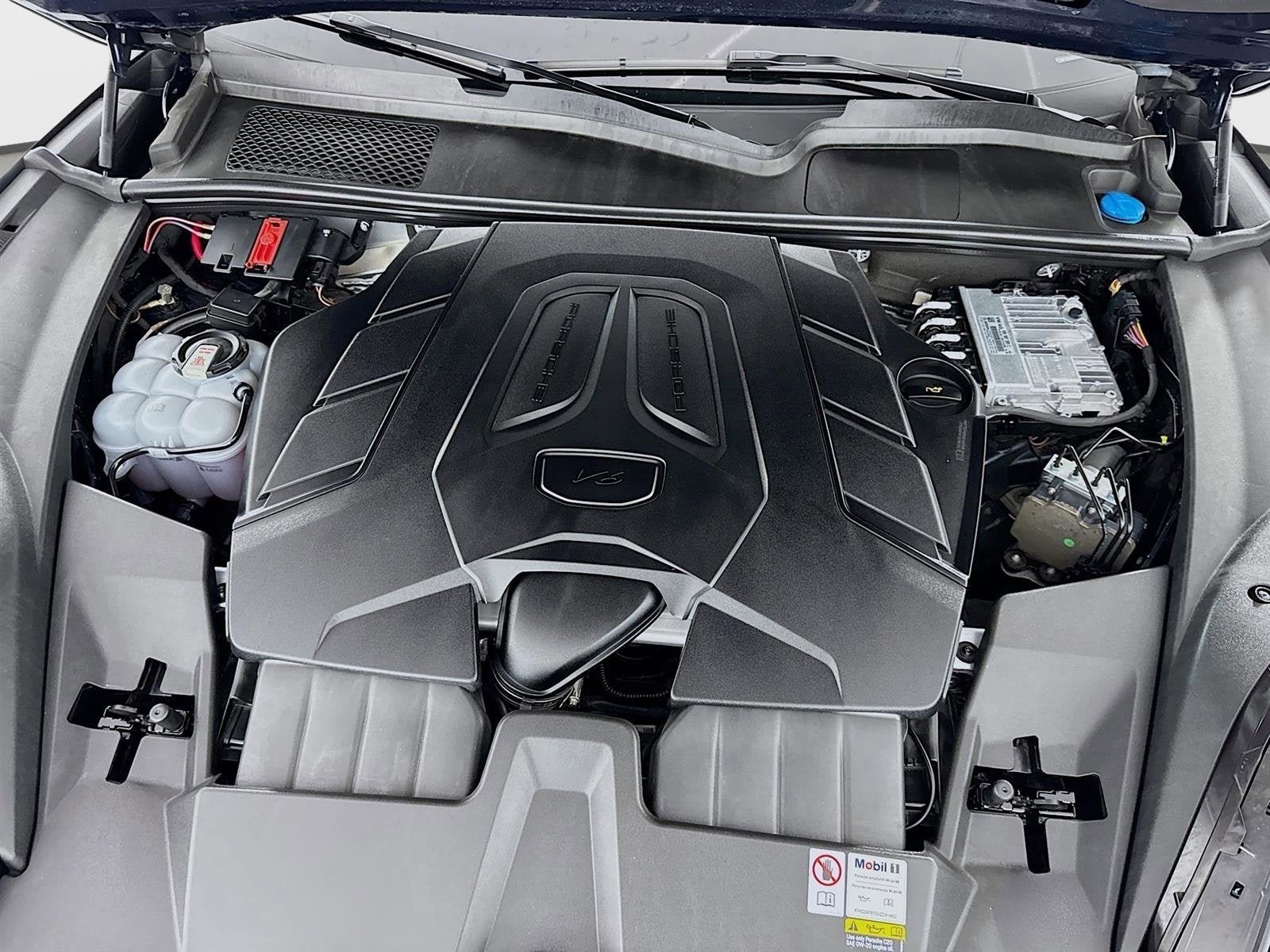 2024 Porsche Cayenne Base