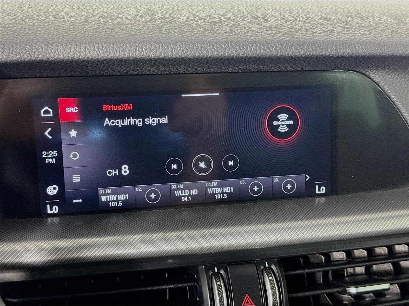 2025 Alfa Romeo Stelvio Base
