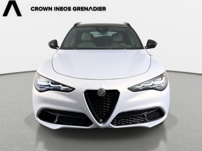 2025 Alfa Romeo Stelvio Base