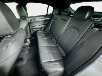 2025 Alfa Romeo Stelvio Base