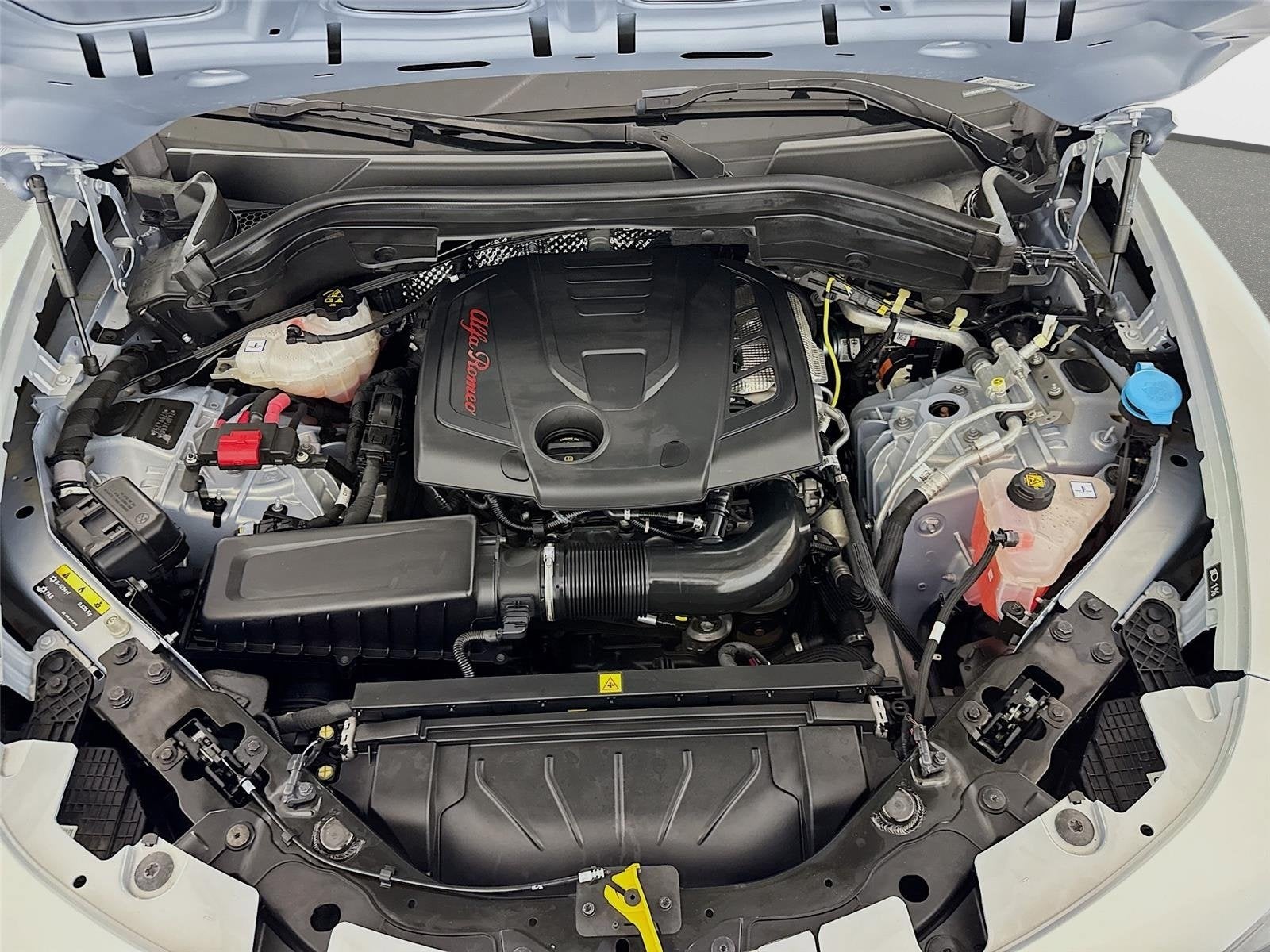 2025 Alfa Romeo Stelvio Base