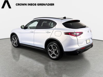2025 Alfa Romeo Stelvio Base