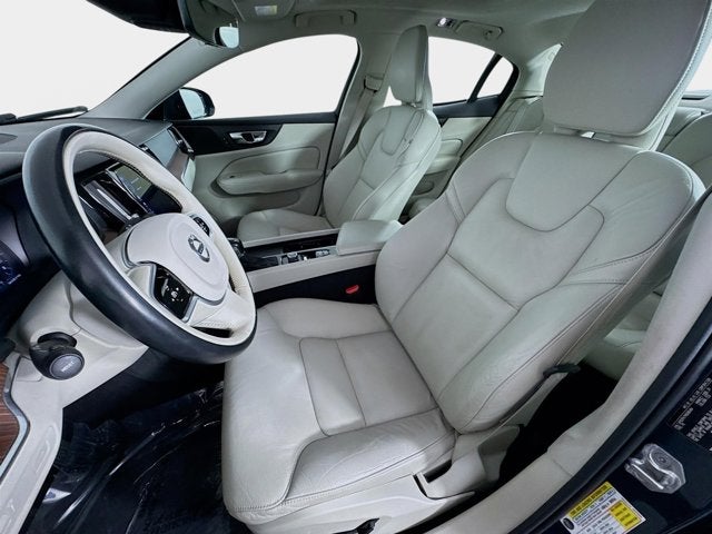 2021 Volvo S60 Momentum