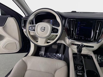 2021 Volvo S60 Momentum