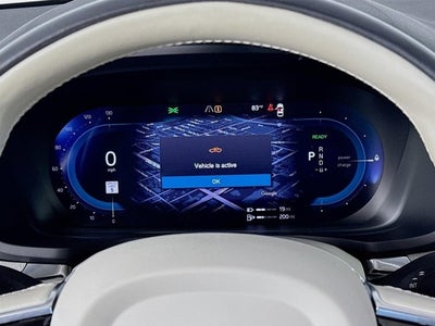 2024 Volvo S60 Recharge Plug-In Hybrid Plus Dark Theme