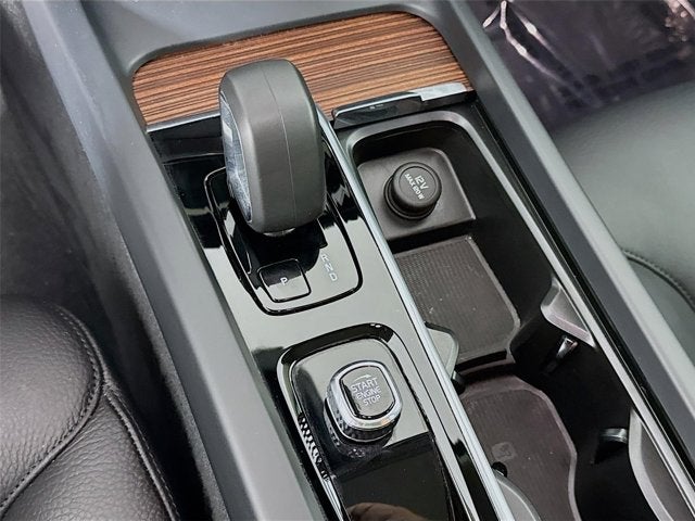 2025 Volvo S60 Plus
