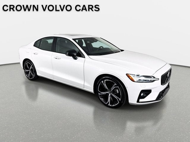 2025 Volvo S60 Plus