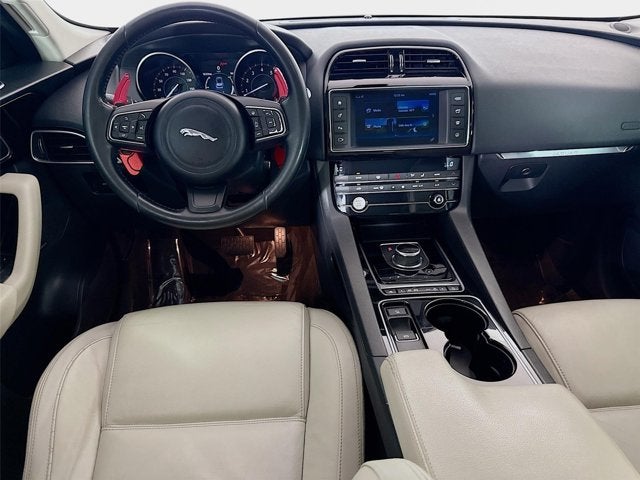 2017 Jaguar F-PACE 35t Prestige