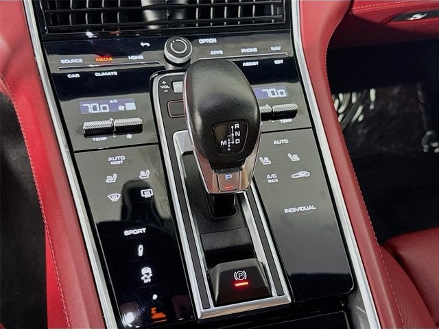 2022 Porsche Panamera 4 Platinum Edition