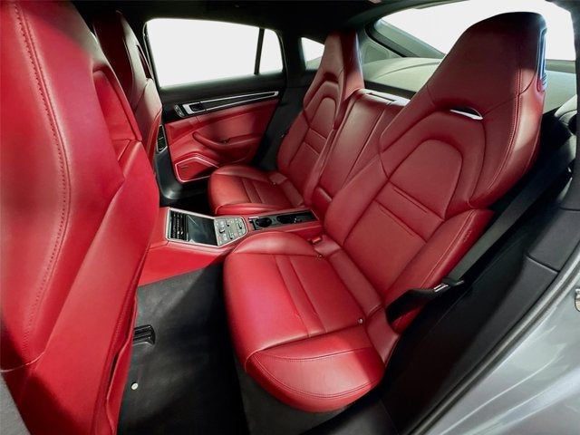 2022 Porsche Panamera 4 Platinum Edition