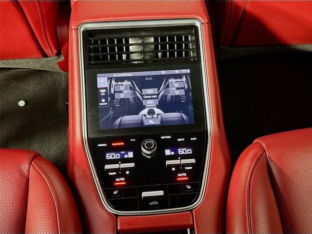 2022 Porsche Panamera 4 Platinum Edition