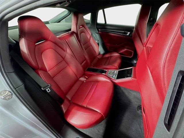 2022 Porsche Panamera 4 Platinum Edition