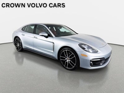 2022 Porsche Panamera 4 Platinum Edition