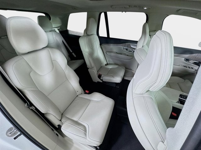 2024 Volvo XC90 Ultimate Bright Theme