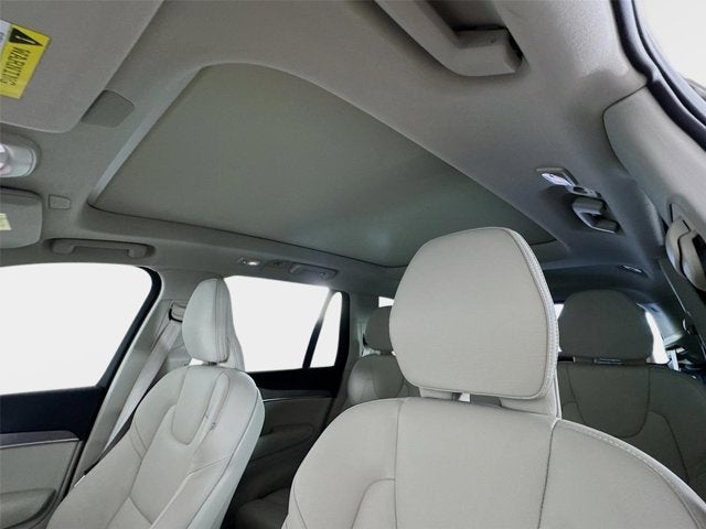2025 Volvo XC90 Plus