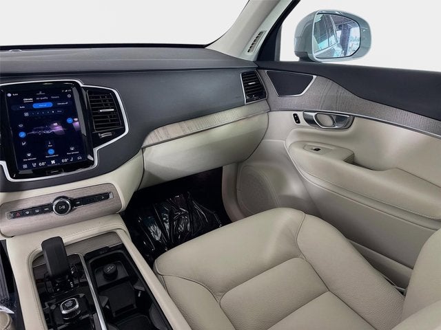 2025 Volvo XC90 Plus