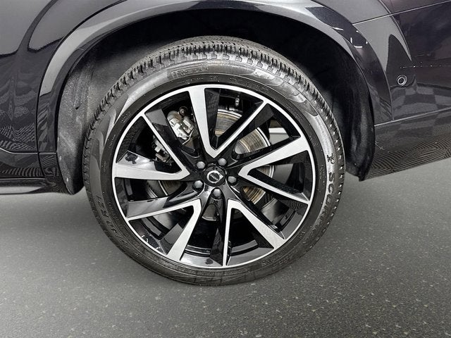 2024 Volvo XC90 Plus Bright Theme