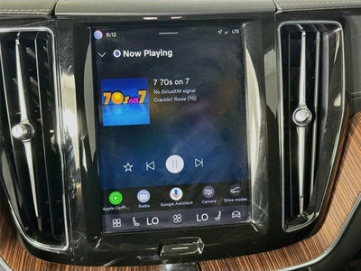 2023 Volvo XC60 Ultimate Dark Theme