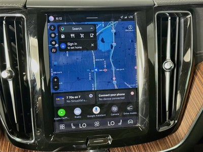 2023 Volvo XC60 Ultimate Dark Theme