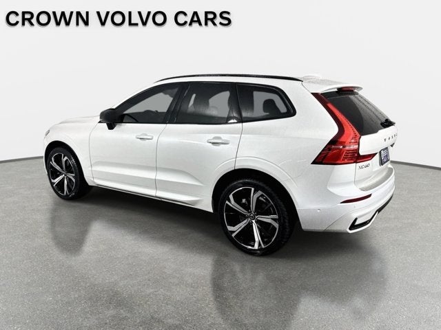 2023 Volvo XC60 Ultimate Dark Theme