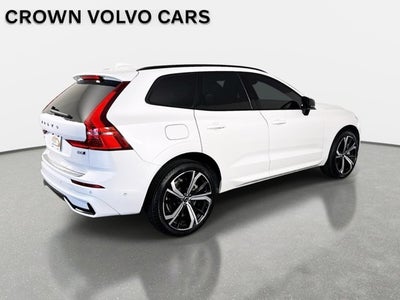 2023 Volvo XC60 Ultimate Dark Theme