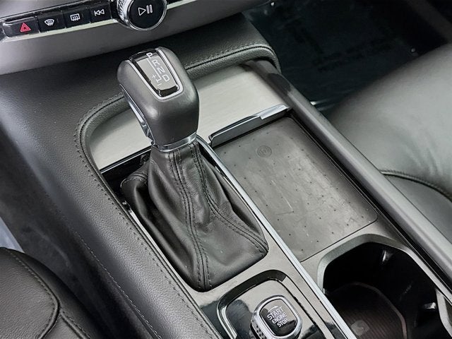 2022 Volvo XC90 Momentum