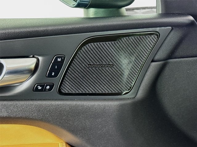 2021 Volvo XC60 Inscription
