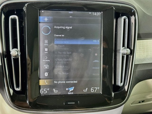 2021 Volvo XC40 Momentum