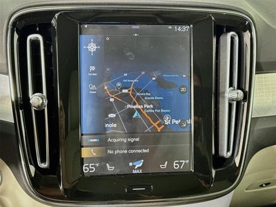 2021 Volvo XC40 Momentum