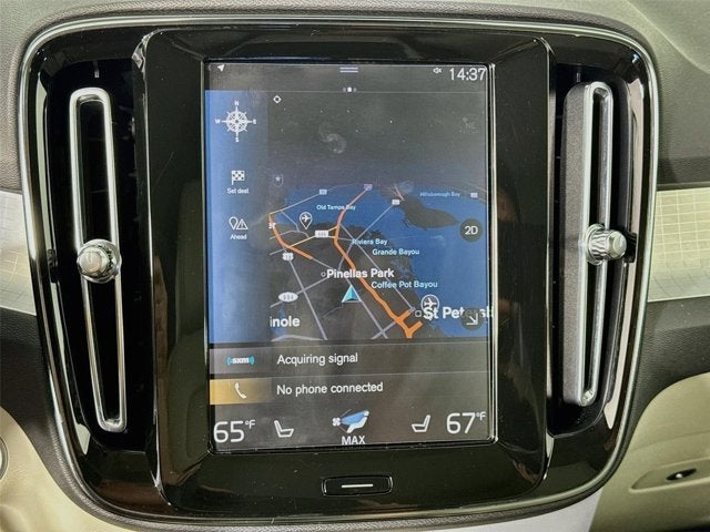 2021 Volvo XC40 Momentum