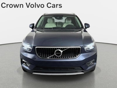 2021 Volvo XC40 Momentum