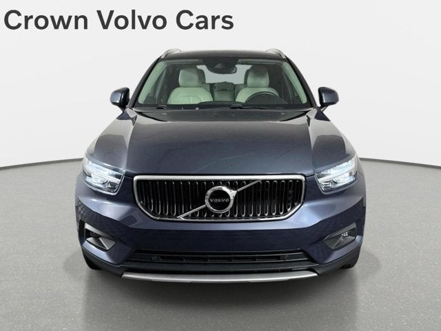 2021 Volvo XC40 Momentum