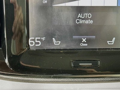 2021 Volvo XC40 Momentum