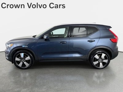 2021 Volvo XC40 Momentum