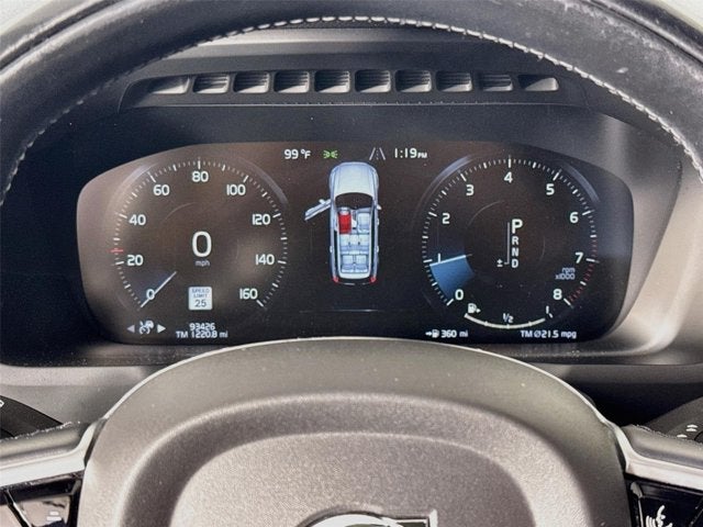 2020 Volvo XC90 Momentum