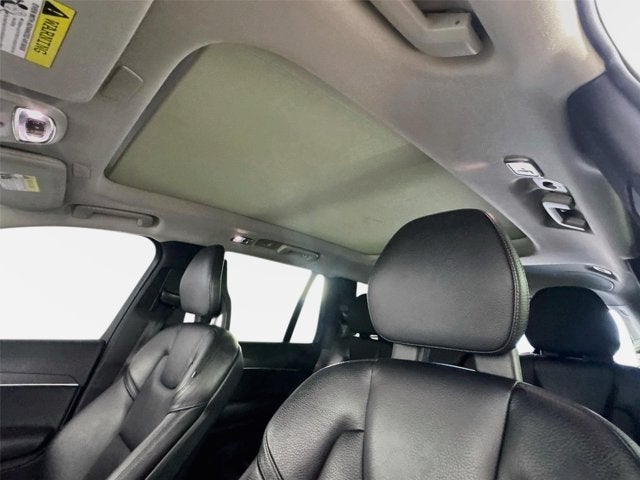 2020 Volvo XC90 Momentum