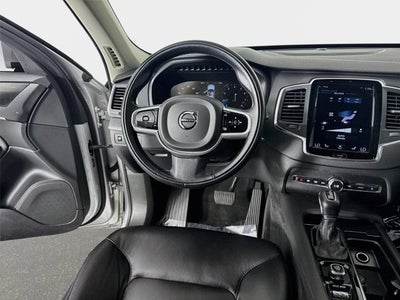 2020 Volvo XC90 Momentum