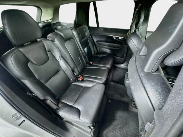 2020 Volvo XC90 Momentum