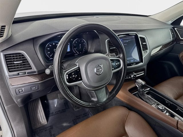 2019 Volvo XC90 Momentum