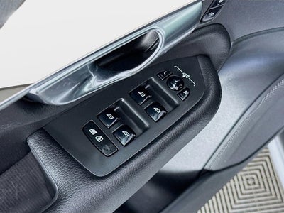 2022 Volvo XC90 Momentum