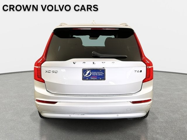 2022 Volvo XC90 Momentum