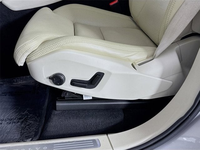 2022 Volvo XC90 Inscription