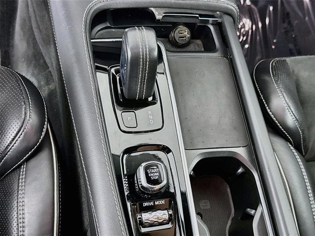 2021 Volvo XC90 R-Design