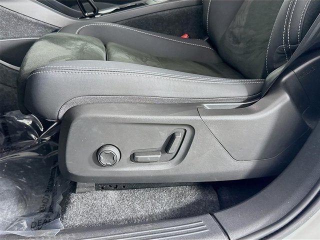 2023 Volvo C40 Recharge Pure Electric Plus
