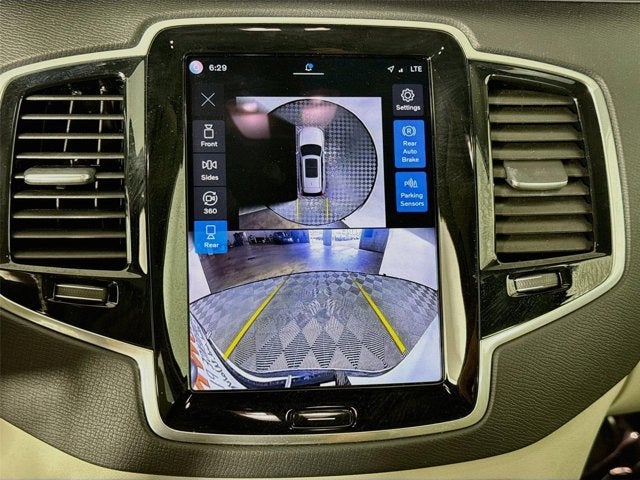 2024 Volvo XC90 Recharge Plug-In Hybrid Plus Bright Theme